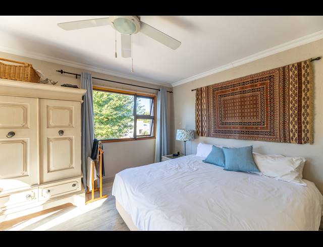 4 BEDROOM HOUSE FOR SALE IN LONEHILL